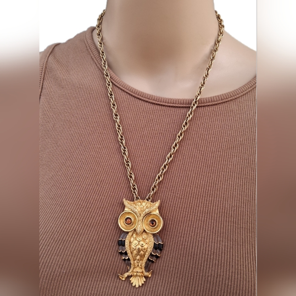 Vintage Jj Jonette Jewelry Owl Pendant Necklace Gold Tone Textured Enamel 70s 55$